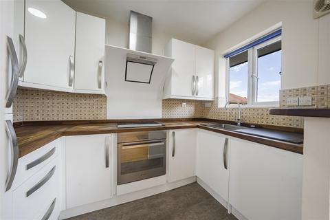 2 bedroom apartment for sale, Varsity Drive, Twickenham