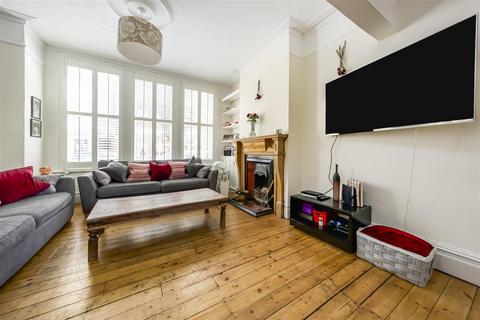 16 Cornwall Road, Twickenham, TW1 3LS