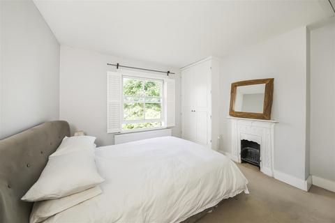 16 Cornwall Road, Twickenham, TW1 3LS