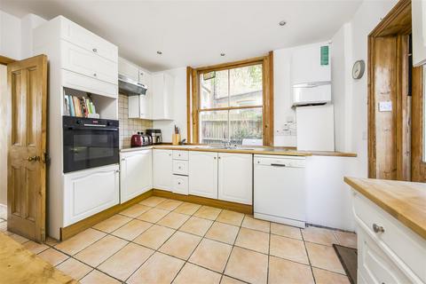 16 Cornwall Road, Twickenham, TW1 3LS
