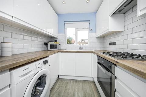 429a Chertsey Road, Twickenham, TW2 6LS
