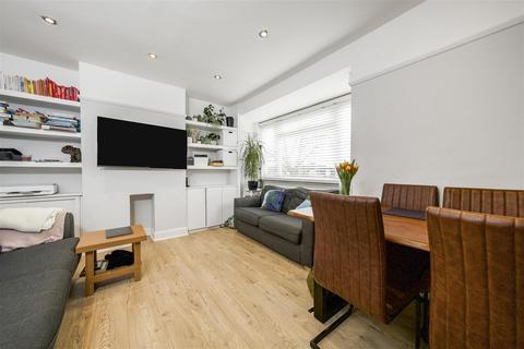 429a Chertsey Road, Twickenham, TW2 6LS