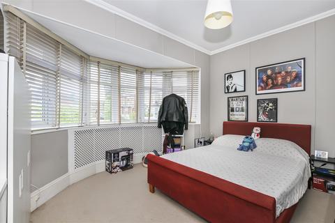 Flat 1, 1 Seaton Close, Twickenham, TW2 7AS