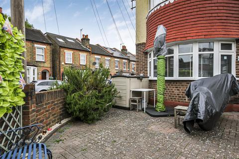 Flat 1, 1 Seaton Close, Twickenham, TW2 7AS
