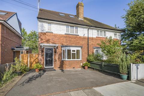 3 bedroom semi-detached house for sale, Marlow Crescent, Twickenham