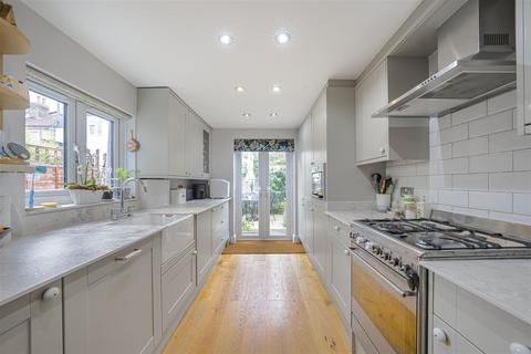 2 bedroom end of terrace house for sale, Warwick Road, Twickenham