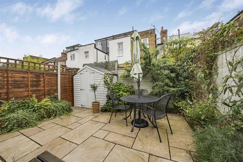42 Warwick Road, Twickenham, TW2 6SW