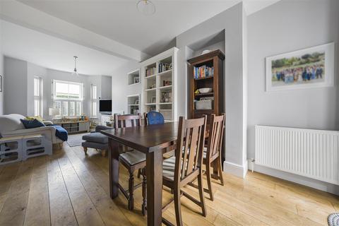 3 bedroom terraced house for sale, May Road, Twickenham