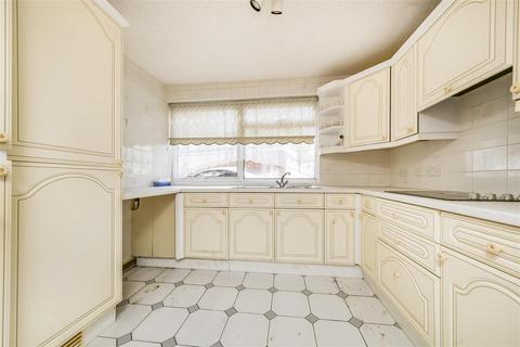 2 bedroom apartment for sale, Rutland Court, Twickenham