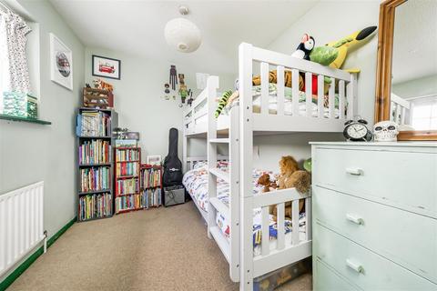 177 Colne Road, Twickenham, TW2 6RA