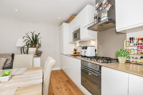 1 bedroom apartment for sale, The Green, Twickenham