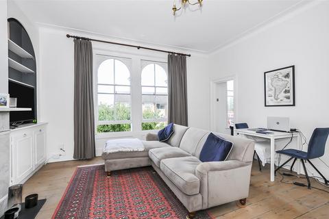 1 bedroom apartment for sale, Manor Road, Twickenham