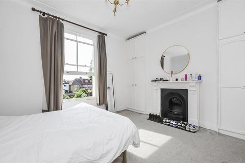 1 bedroom apartment for sale, Manor Road, Twickenham