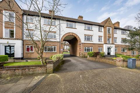 2 bedroom apartment for sale, Manor Court, Twickenham