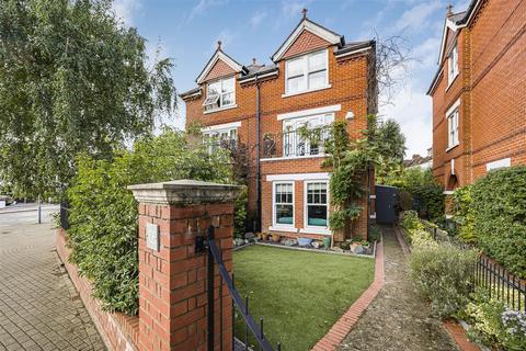 3 bedroom semi-detached house for sale, Cross Deep, Twickenham