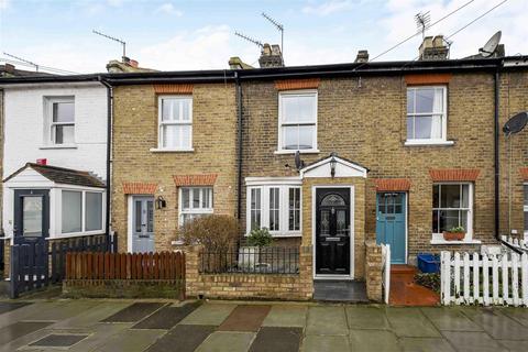 2 bedroom terraced house for sale, Chestnut Road, Twickenham