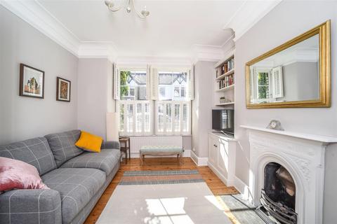 2 bedroom maisonette to rent, Kenley Road, St Margarets