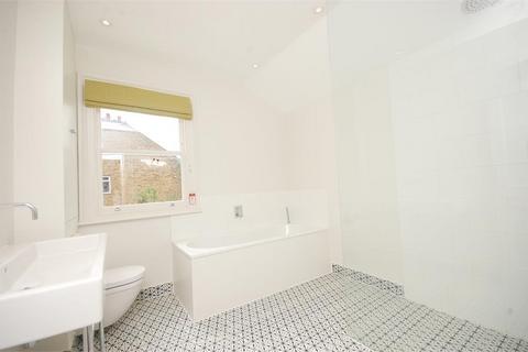 63 Priory Road, Hampton, TW12 2PG