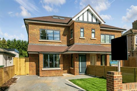 5 bedroom semi-detached house for sale, Ormond Drive, Hampton