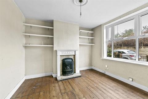 84 Queens Road, Feltham, TW13 5AR