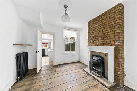 84 Queens Road, Feltham, TW13 5AR