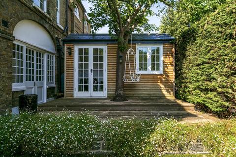 3 bedroom maisonette for sale, Hampton Library, Rosehill, Hampton