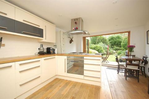 2 bedroom terraced house for sale, Uxbridge Road, Hampton Hill