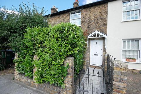 undefined, Uxbridge Road, Hampton Hill