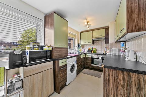 2 bedroom maisonette for sale, Percy Road, Hampton