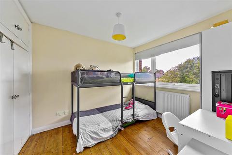 2 bedroom maisonette for sale, Percy Road, Hampton