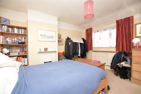 18 New Road, Hanworth, Feltham, TW13 6TQ
