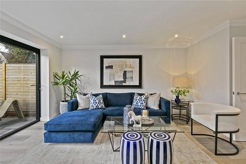 4 bedroom end of terrace house for sale, Brooklands Place, Hampton