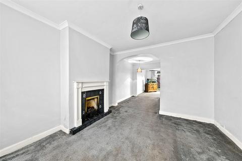 88 Hereford Road, Feltham, TW13 5BS