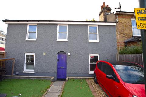 2 bedroom end of terrace house for sale, High Street, Hampton Hill