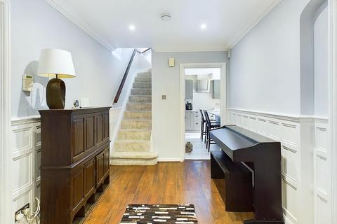 3 bedroom apartment to rent, Coombe House, Kingston Upon Thames