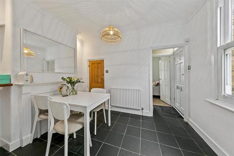 2 bedroom end of terrace house for sale, Gomer Place, Teddington