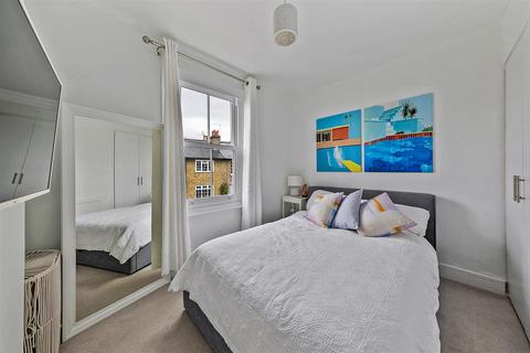 13 Gomer Place, Teddington, TW11 9AR