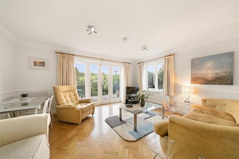 2 bedroom apartment for sale, Manor Road, Teddington