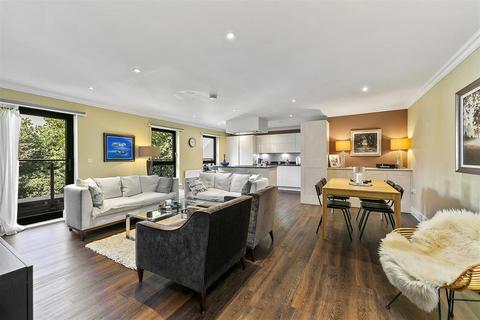 2 bedroom apartment for sale, Somerset Road, Teddington