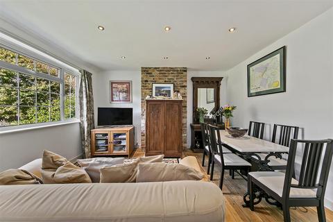 3 bedroom house for sale, St. Marys Avenue, Teddington