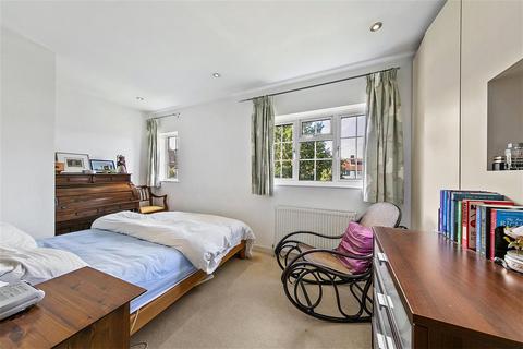 3 bedroom house for sale, St. Marys Avenue, Teddington