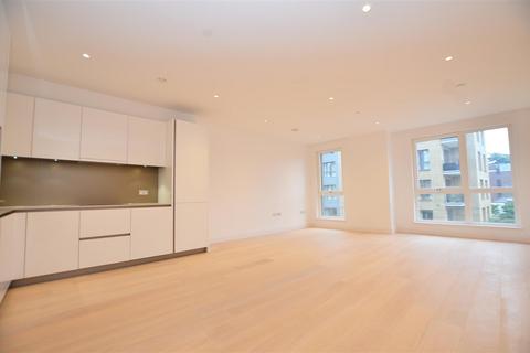 3 bedroom apartment to rent, Haymarket House, Teddington