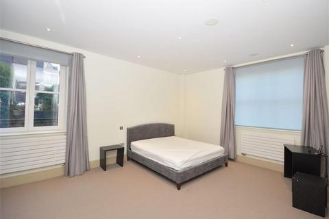 3, Merevale House Parkshot, Richmond, TW9 2RG