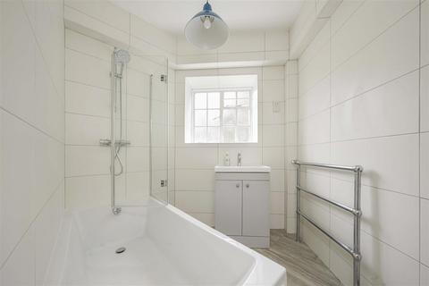 62 Richmond Hill Court, Richmond, TW10 6BE