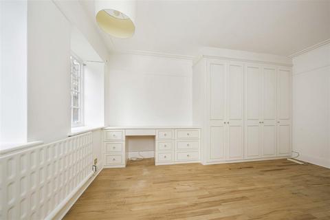 62 Richmond Hill Court, Richmond, TW10 6BE