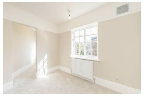 68 Richmond Hill Court, Richmond, TW10 6BE