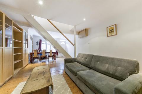 4 Trinity Cottages, Richmond, TW9 2LA