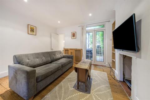 4 Trinity Cottages, Richmond, TW9 2LA