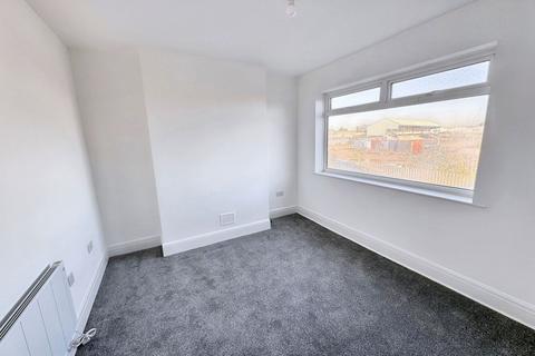 2 bedroom flat for sale, Grace Street, Byker, Newcastle upon Tyne, Tyne and Wear, NE6 2RP