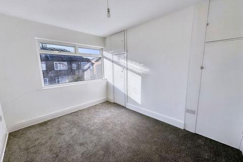 2 bedroom flat for sale, Grace Street, Byker, Newcastle upon Tyne, Tyne and Wear, NE6 2RP